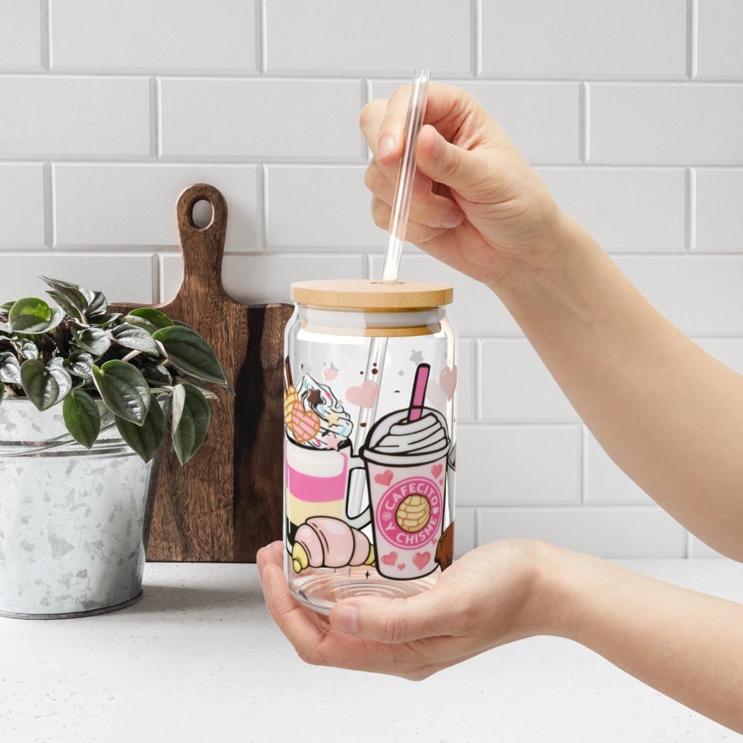 Cafesito y Chisme Lattes Glass Cup