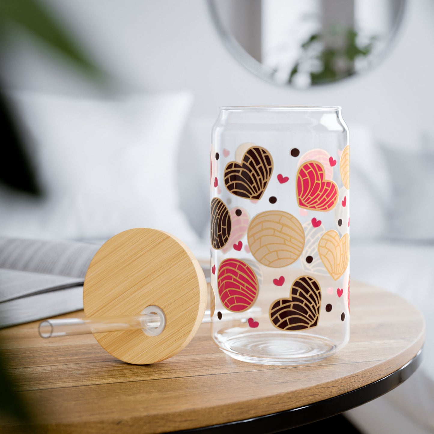 Love Conchas Glass Cup
